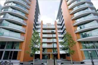 Exterior 4 Modern 3 Bedroom Apartment in Paddington