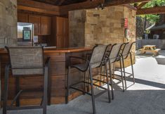 Lobby 6 522rpgvh3106pfnco - The Heart of it All 3106