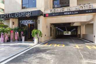 Exterior 4 Hotel Demer