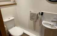 In-room Bathroom 5 Tucked Away - Seaside Home in Anstruther, Sleeps 6