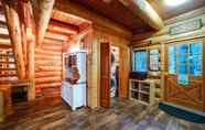 Bedroom 7 10SL - Real Log Cabin - WiFi - SLEEPS-8