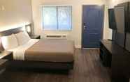 Bedroom 5 Motel 6 Sacramento, CA - Natomas