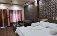 Kamar Tidur 4 Sher Bengal Beach Resort