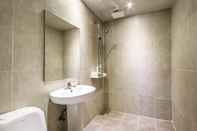 In-room Bathroom Yeosu Hotel THE B