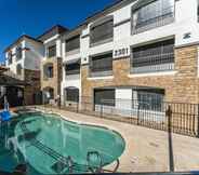 Swimming Pool 5 Metro Tempe Apartments