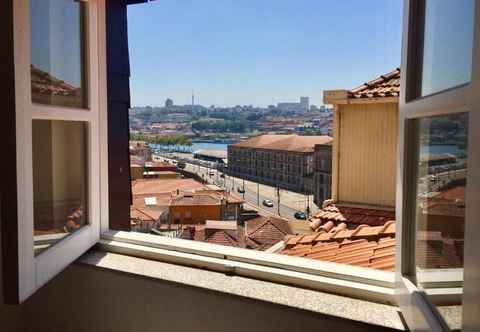 Nearby View and Attractions Patio das Escadas - Three-bedroom House in Porto