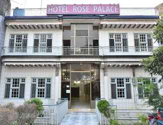 ภายนอกอาคาร 2 The Rose Palace Hotel & Restaurant