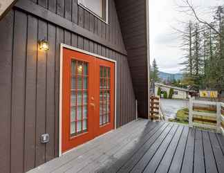 Exterior 2 05MBH - Economical - WiFi - Pets Ok - F/P - D/W - Sleeps 2