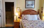 Kamar Tidur 4 The Lark & Loon Inn