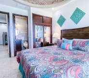 Bedroom 4 Hotel Esmeralda Beach Resort