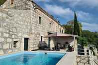 Swimming Pool Amber Village House With Private Pool and sea View