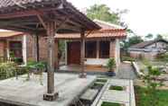 Exterior 3 Borobudur Kampung Homestay - Intoyo