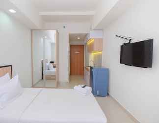 Kamar Tidur 2 Pleasurable Studio at Evenciio Apartment near Campus Area