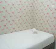 Kamar Tidur 7 Modern and Comfortable 2BR Bassura City Apartment near Mall