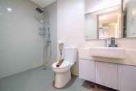 In-room Bathroom Fancy and Fabulous 1BR at Pejaten Park Apartment