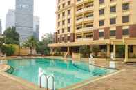 Kolam Renang Luxurious and Strategic 2BR at Kusuma Chandra Apartment