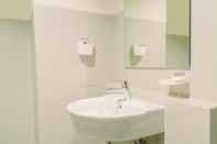 In-room Bathroom Comfortable and Cozy Studio at Bintaro Icon Apartment