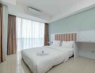 Kamar Tidur 2 Spacious Combine Unit 1BR with Extra Room Apartment at H Residence