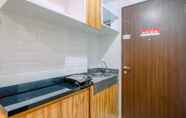 Kamar Tidur 2 Comfortable and Cozy Studio Room at Transpark Cibubur Apartment