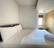 Kamar Tidur 4 Bright & Stylish 2BR Hook Apartment At Sudirman Suites Bandung