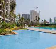 Swimming Pool 2 Well Appointed and Homey Studio at Sky House BSD Apartment