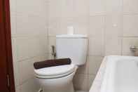 Toilet Kamar Great Deal 3BR Apartment at Thamrin Residence