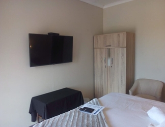 Bedroom 2 Soeteweide North Bb - Close to Fancourt Golf Estate