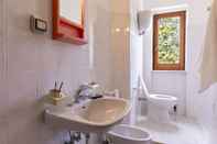 In-room Bathroom Residence Limoneto Capo Vaticano