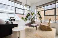 Lobby Spacious Bright Loft Apartment - Shoreditch