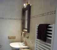 In-room Bathroom 3 Hotel Groote Engel