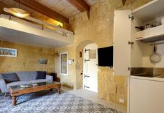 Lain-lain 5 Lux Bright Studio in a Quaint 900 yr old House - 4