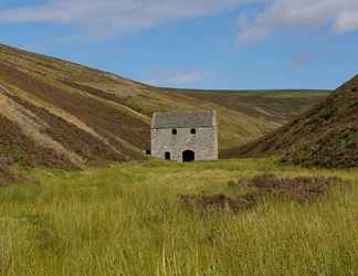 Exterior 2 Stunning 3-bed Cottage in the Village of Tomintoul