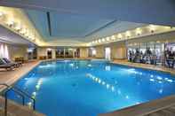 สระว่ายน้ำ ORIDA Maidstone Hotel