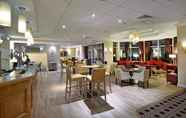 Bar, Cafe and Lounge 5 ORIDA Maidstone Hotel