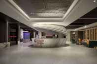 Lobby Ramada Encore by Wyndham Wuhan West