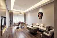 Common Space Howard Johnson by Wyndham Tianxiaqiguan Hotel Xingwen