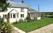 Bangunan 2 Charming Cottage for 5 Near Dartmoor, Beach, Pub