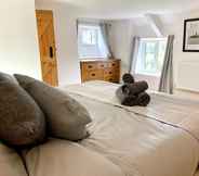 Bedroom 6 Charming Cottage for 5 Near Dartmoor, Beach, Pub