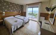 Bedroom 2 Hotel Ría de Suances
