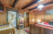 Bedroom 5 Chalet Birchwood With Whirlpool