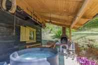 Entertainment Facility Chalet Birchwood With Whirlpool