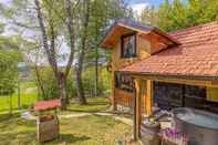 Exterior Chalet Birchwood With Whirlpool