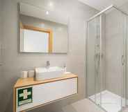 In-room Bathroom 6 Lagos Town Centre Apartment