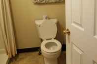 Toilet Kamar Silver Maple Motel