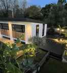 EXTERIOR_BUILDING River Guest House With Jacuzzi and Boat Hire