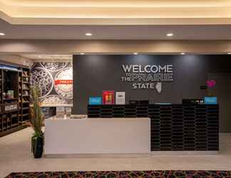 Lobby 2 Hampton Inn by Hilton Huntley Chicago