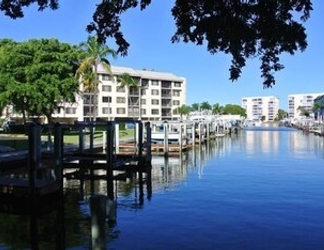 Exterior 2 Fred's Santa Maria Harbour Resort Condo