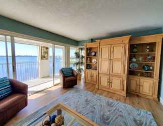 Bedroom 2 Alan's Hickory Bay West Condo