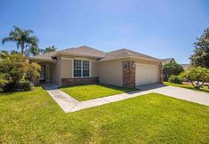 Exterior 5 Sandra's Southern Dunes Vacation Home
