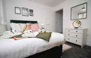 Phòng ngủ 3 Isla House - Newport City Centre - Sleeps 7
